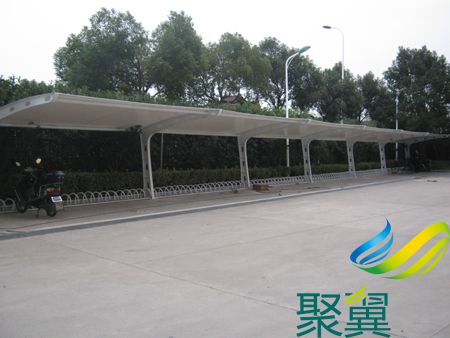膜結構車棚