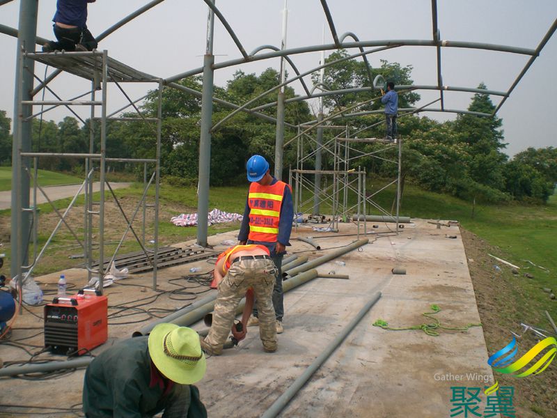 上海青浦高爾夫練習場膜結構遮陽雨棚骨架，表面處理采用