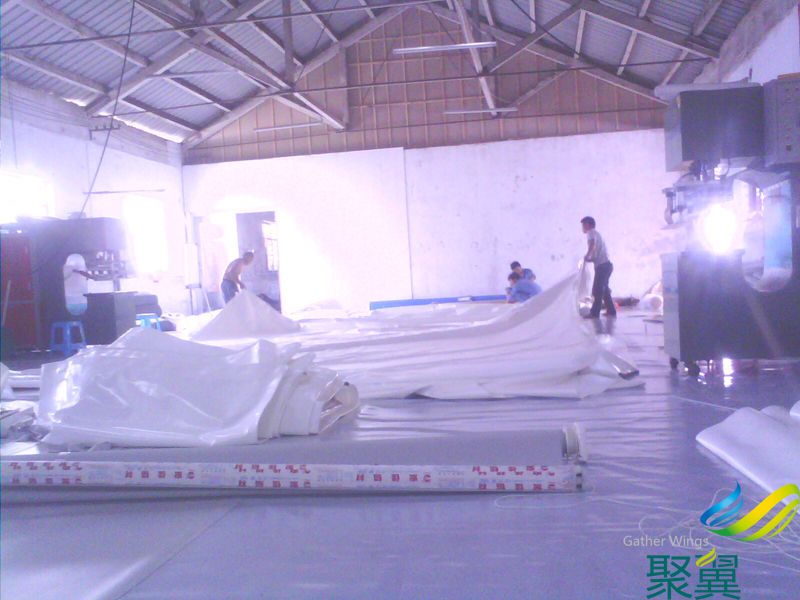 聚翼希運品牌膜布批發加工，可代安裝（聚翼膜布加工車間一角）