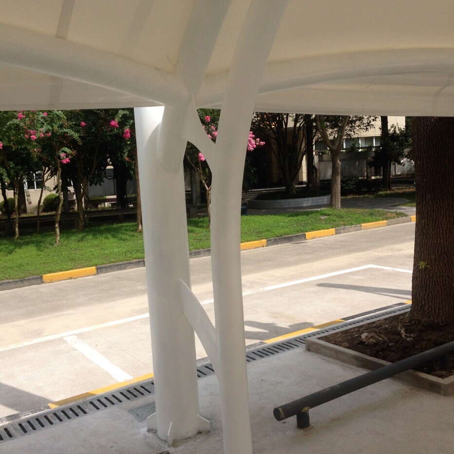 膜結(jié)構(gòu)車棚細(xì)節(jié)