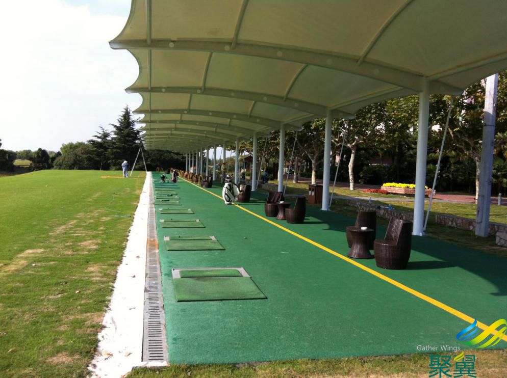 高爾夫看臺(tái)膜結(jié)構(gòu)遮陽棚 發(fā)球臺(tái)景觀遮陽工程施工