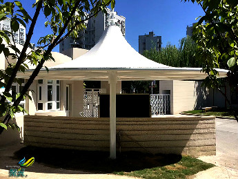 彩虹幼兒園蘑菇型遮陽棚，蘑菇型遮陽棚耐候性，成本低