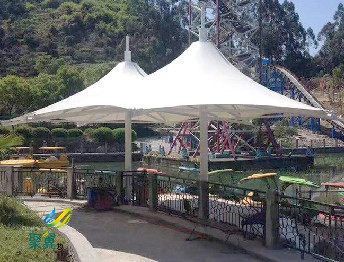   膜結(jié)構(gòu)膜傘透光率達(dá)15%|膜傘形式簡潔