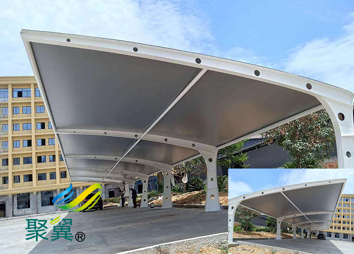 做膜結(jié)構(gòu)車棚貴不貴聚翼品牌車棚多少錢一個平方？